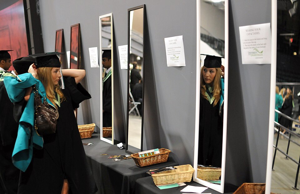 Why Students Are Booing Silicon Valley's AI Vision